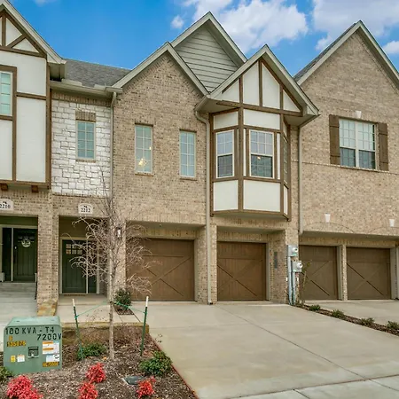 Home Away From Home Lewisville Exterior photo
